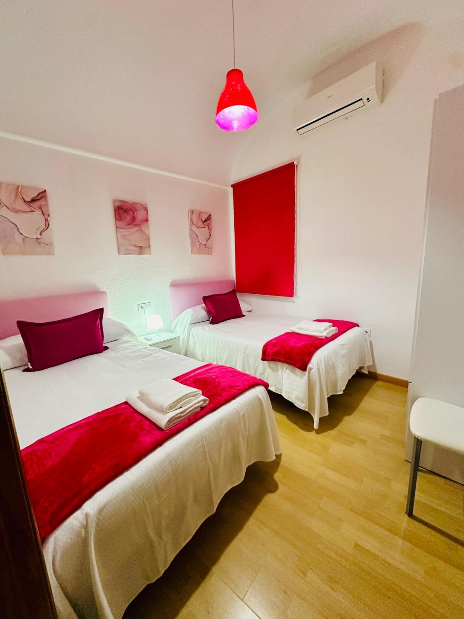 Apartamentos Jame メリダ エクステリア 写真